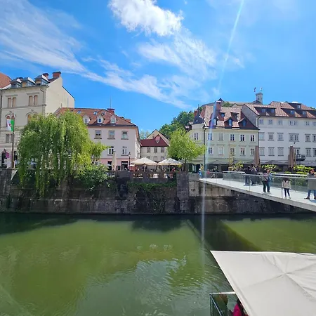 Relaxed Escape In The Old Town - App Sviti Tour As Ljubljana Exterior photo